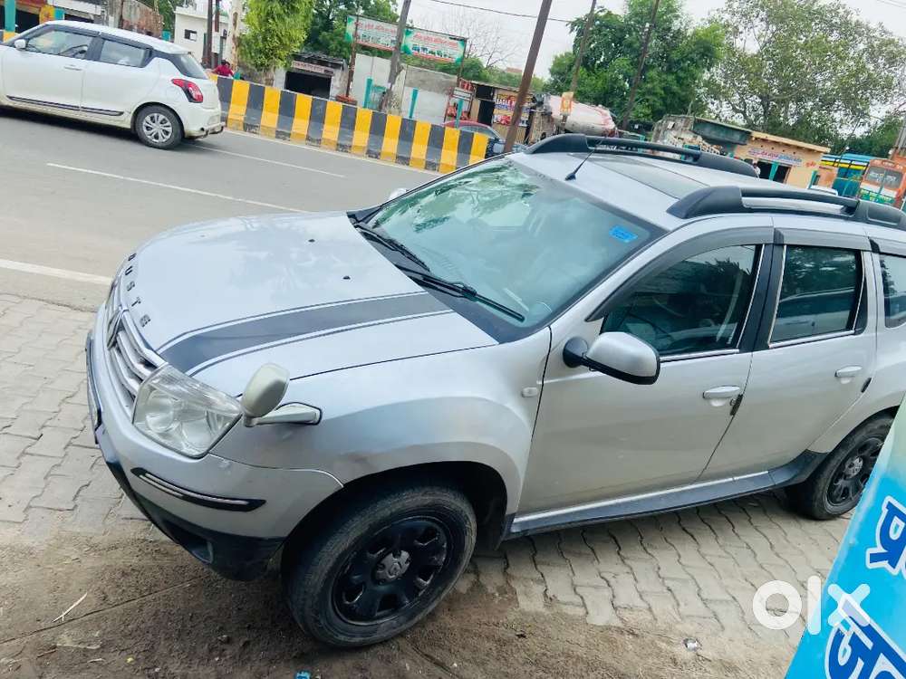 Renault Duster 2014 October Cng