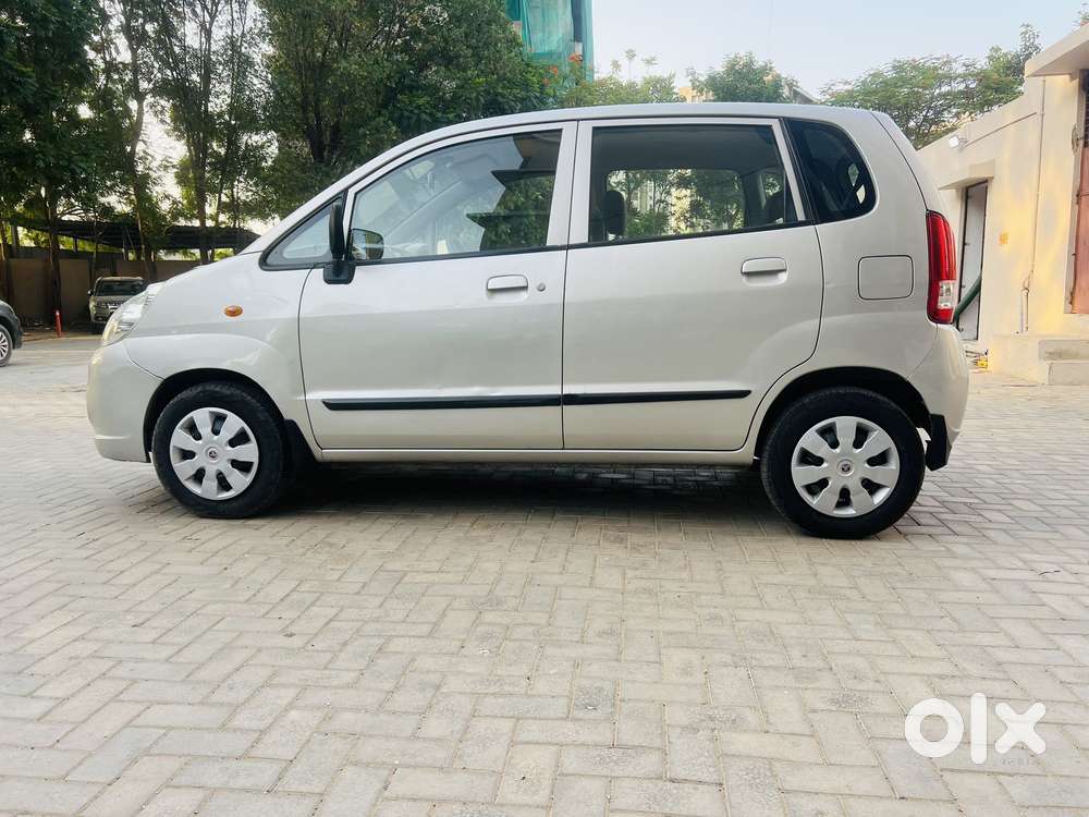 Maruti Suzuki Estilo Lxi Bs-iv, 2011, Petrol