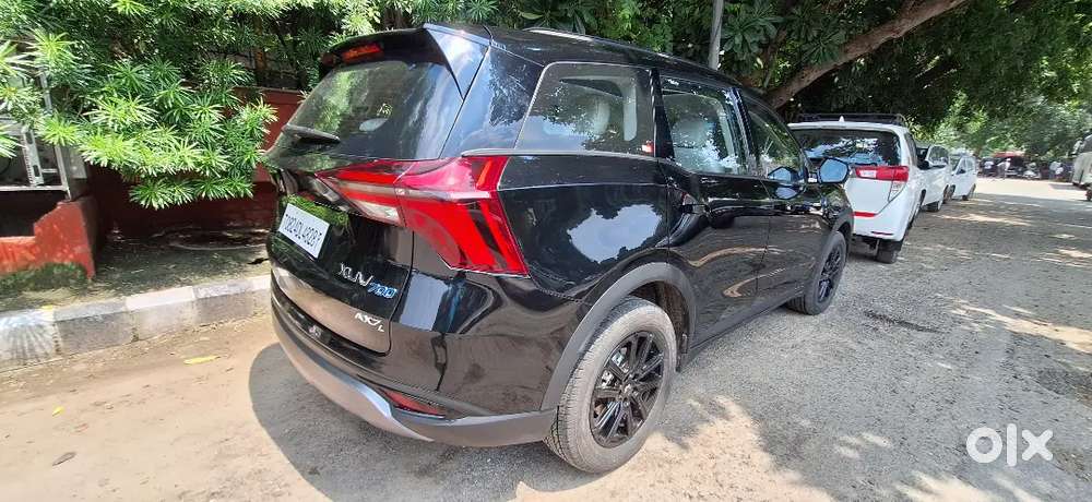Mahindra Xuv700 2024 Diesel Well Maintained
