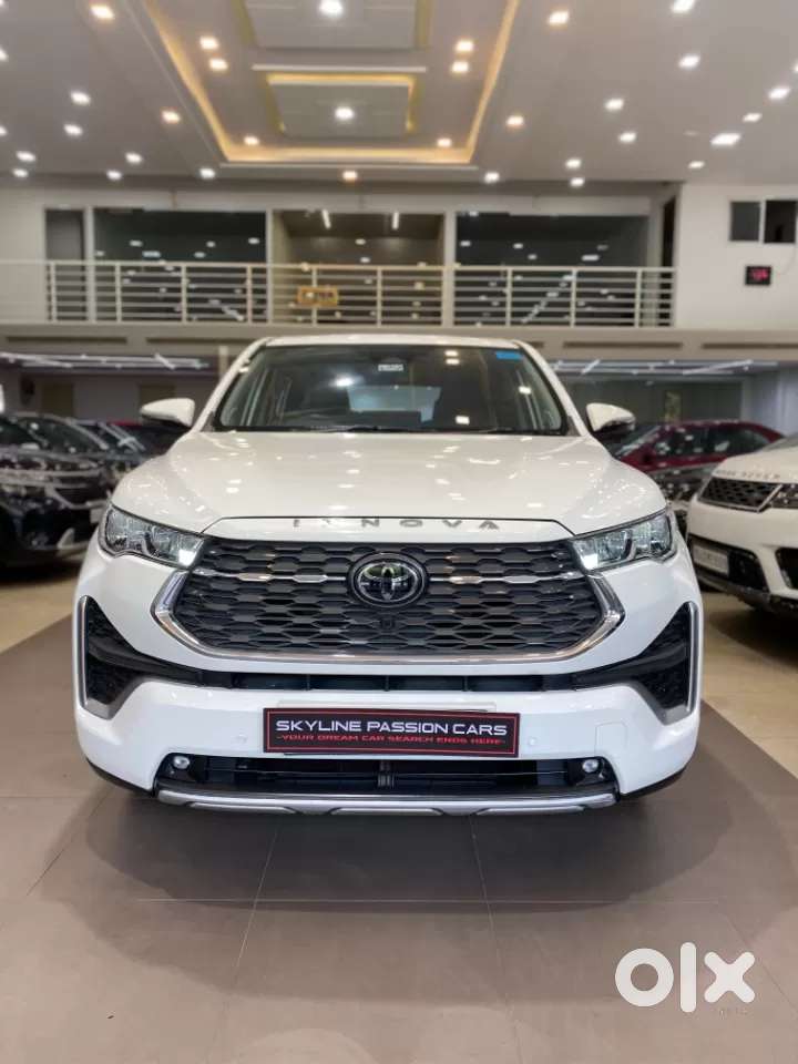 Toyota Innova Hycross 2.0 Zx Hybrid 7 Str, 2023, Petrol
