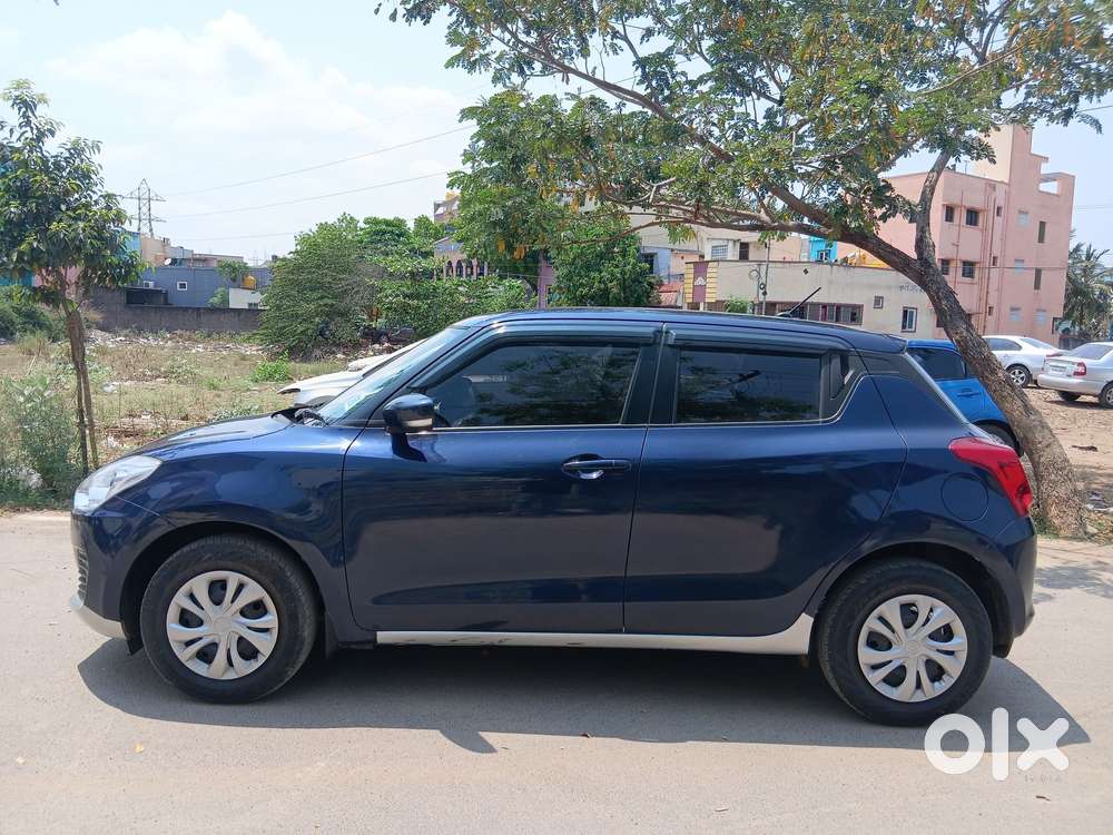 Maruti Suzuki Swift Vxi + Manual, 2023, Petrol