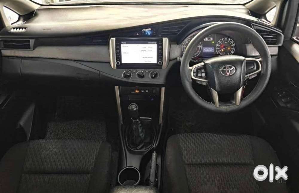 Innova Crysta G 2022 Diesel  8 Seater  Manual  Single Owner