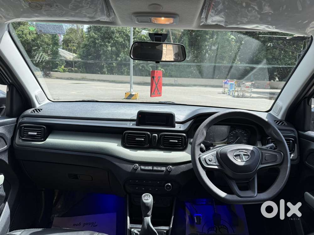 Tata Punch 1.2 Revotron Adventure Camo, 2021, Petrol