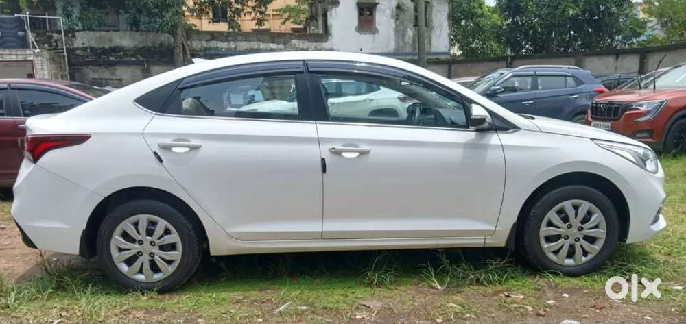 Hyundai Verna 1.4 Vtvt Ex, 2019, Petrol