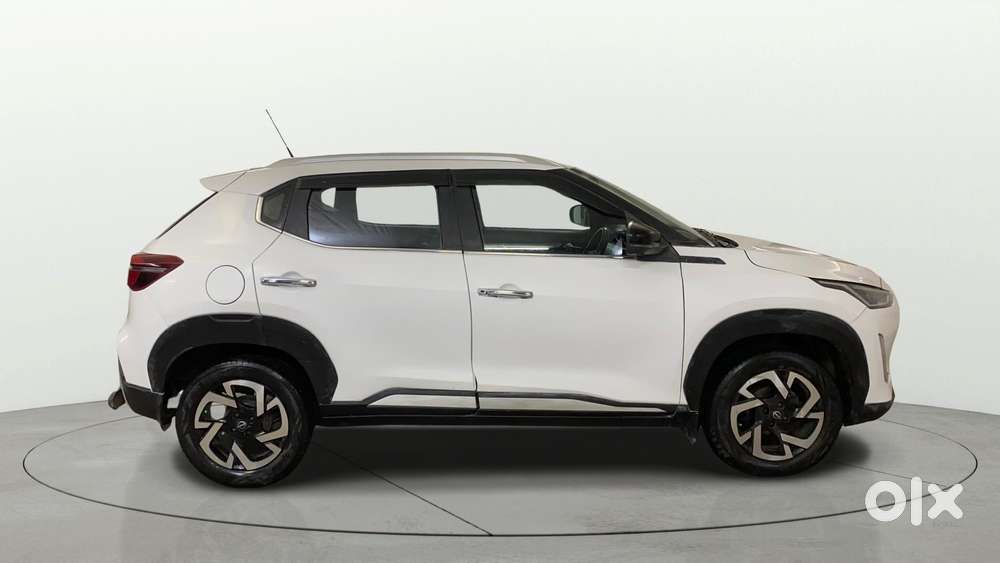 Nissan Magnite 1.0 Xv Premium Turbo Cvt, 2021, Petrol
