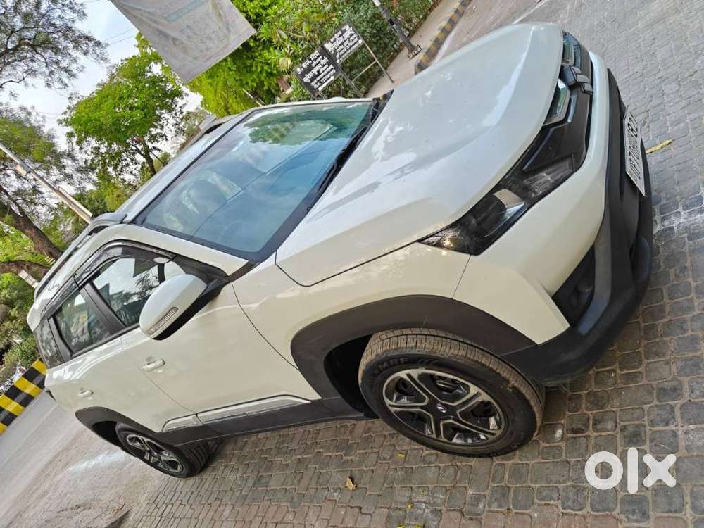 Maruti Suzuki Brezza 1.5 Lxi Smart Hybrid, 2025, Petrol