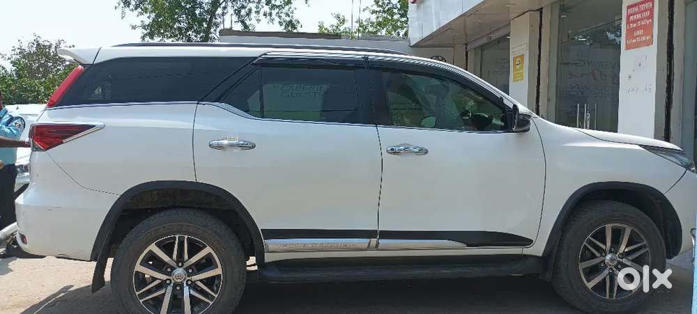 Toyota Fortuner 2020 Diesel 240000 Km Driven