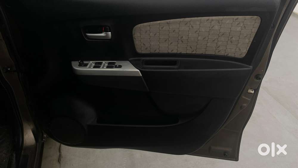 Maruti Suzuki Wagon R 1.0 2015-2019 Vxi Amt, 2015, Petrol