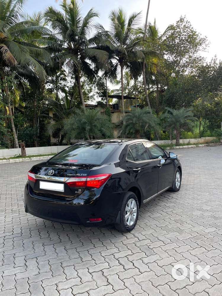 Corolla Altis Diesel G 2014 December Good Condition