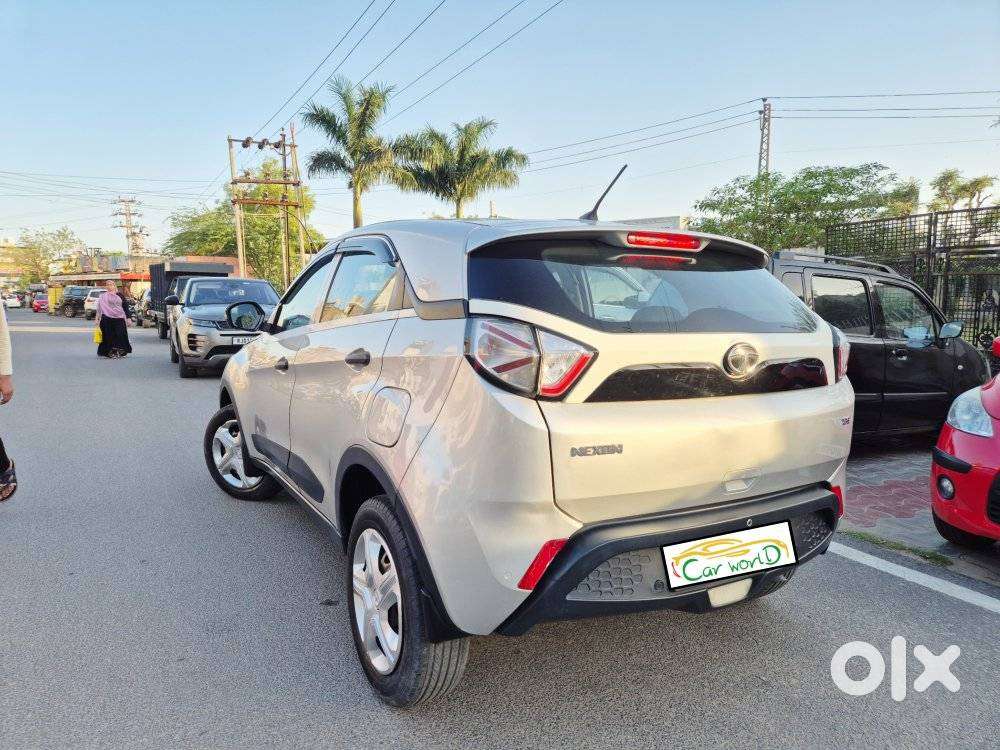 Tata Nexon 1.2 Revotron Xm, 2018, Petrol