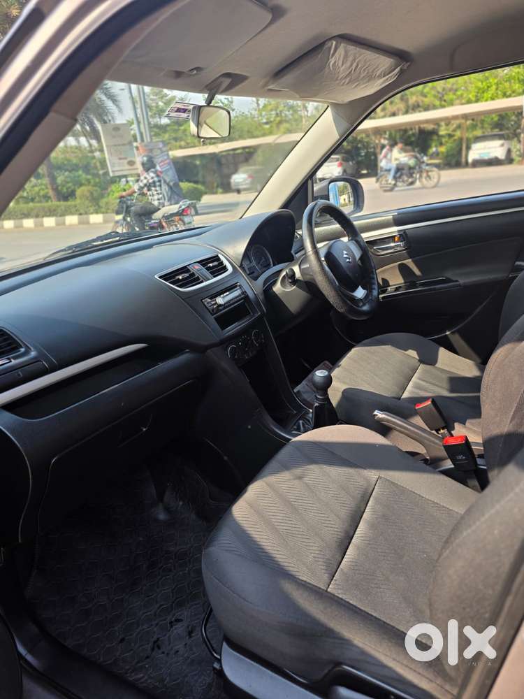 Maruti Suzuki Swift Vxi 1.2 Abs Bs-iv, 2013, Petrol