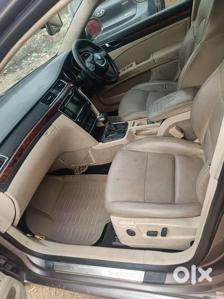 Skoda Superb 2012 Diesel 120000 Km Driven