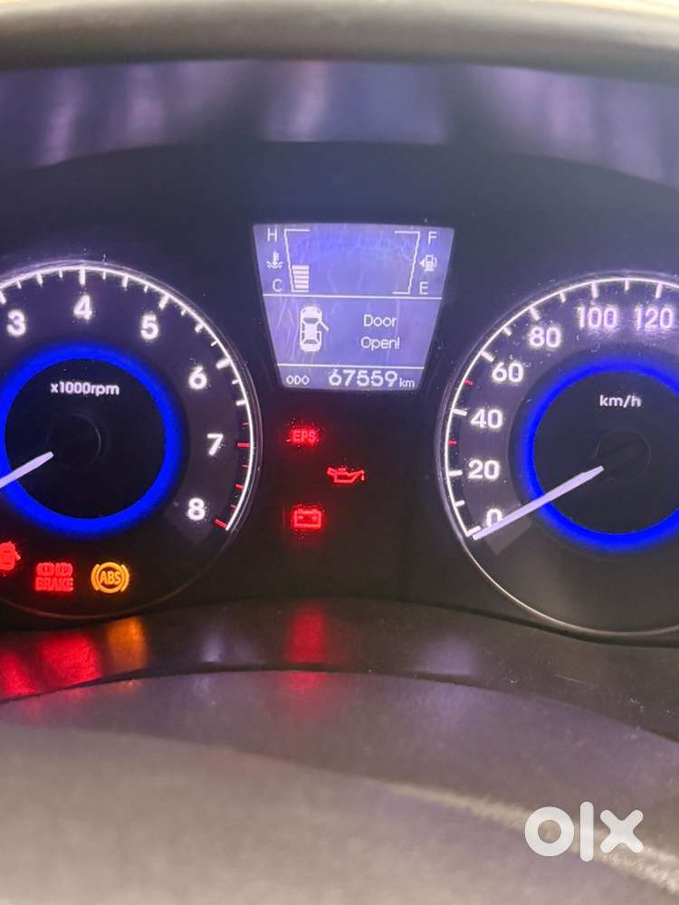 Hyundai Fluidic Verna 2015 Petrol Well Maintained