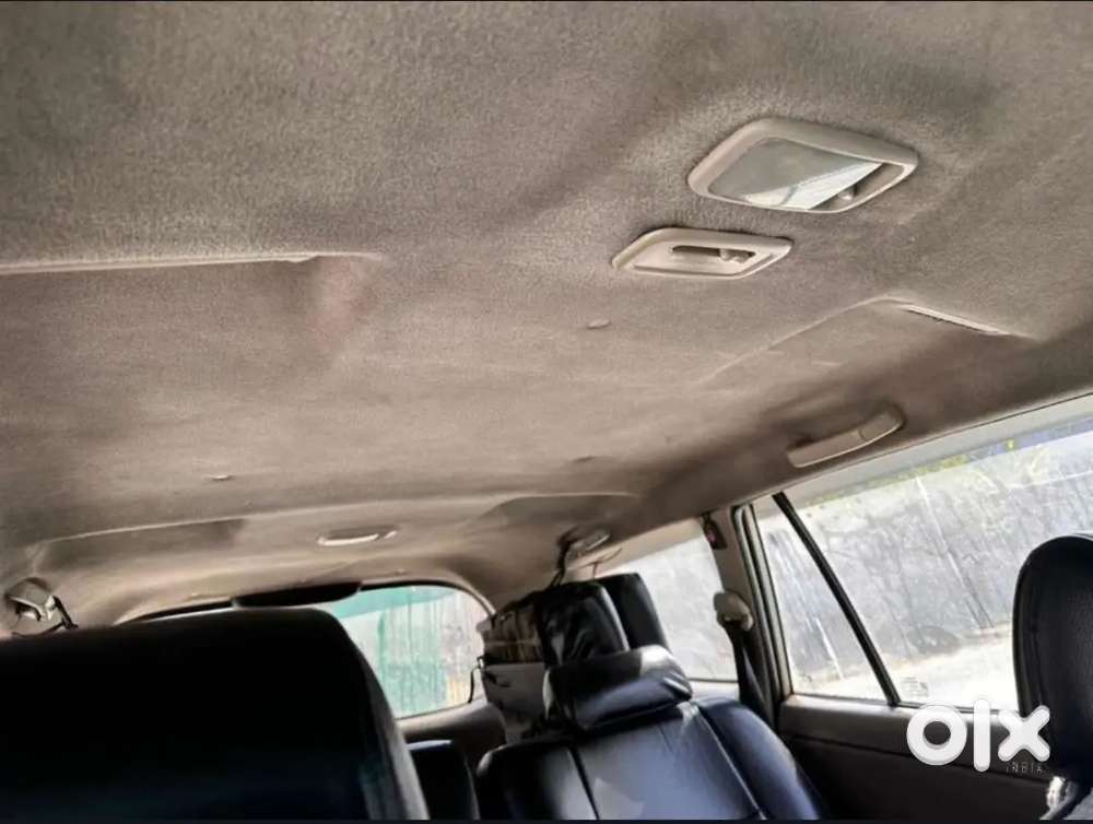 Toyota Innova Diesel 2.5 2015