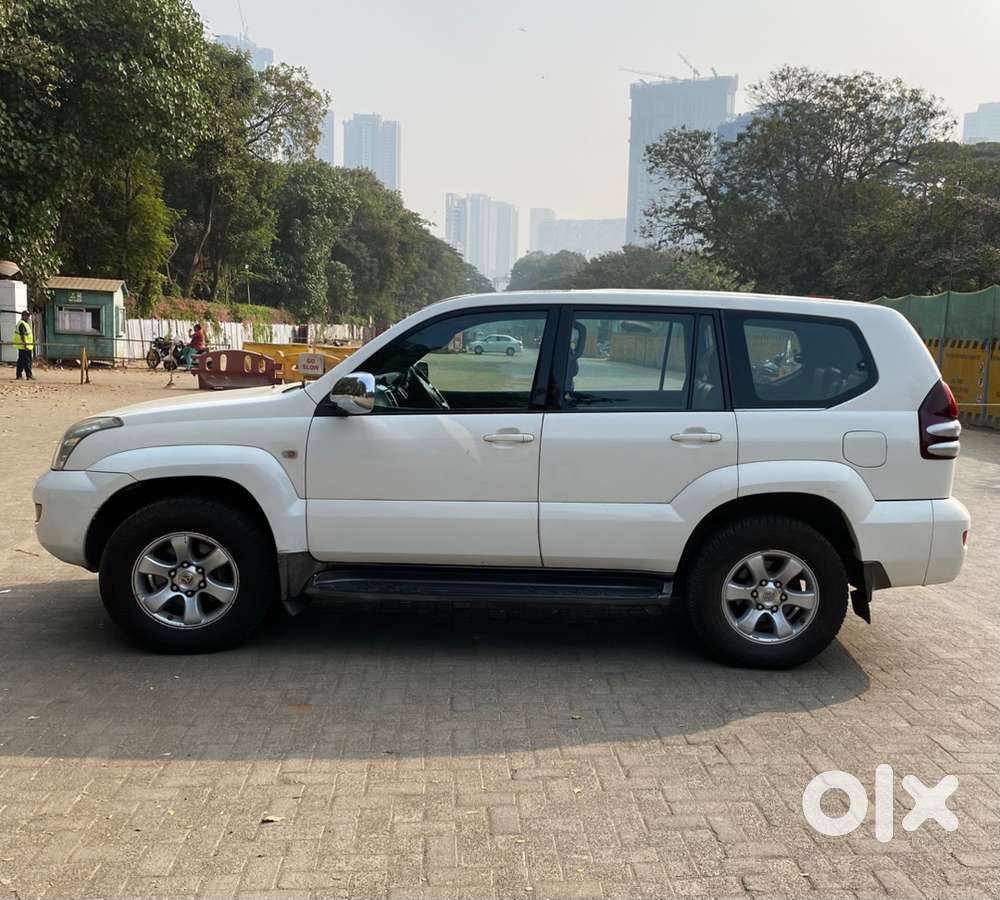 Toyota Land Cruiser Prado 2006 Model Car Available