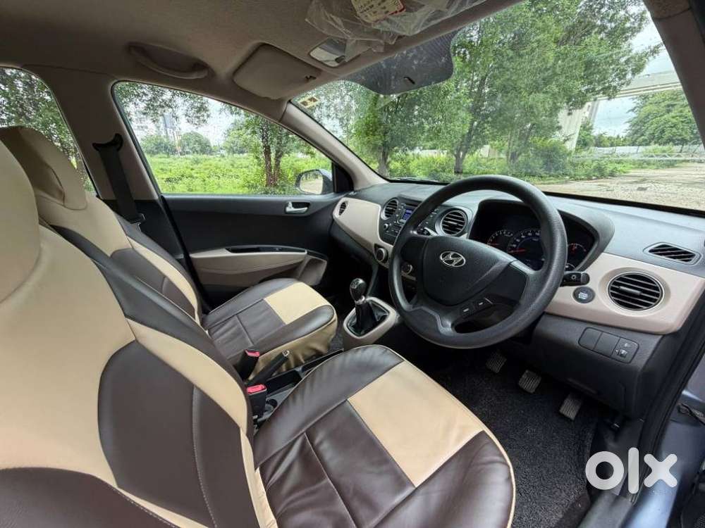 Hyundai Grand I10 Sportz, 2015, Petrol