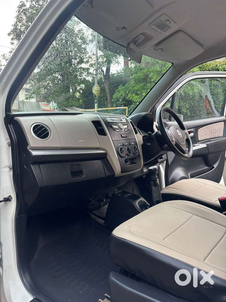 Maruti Suzuki Wagon R 1.0 Vxi (o), 2014, Petrol