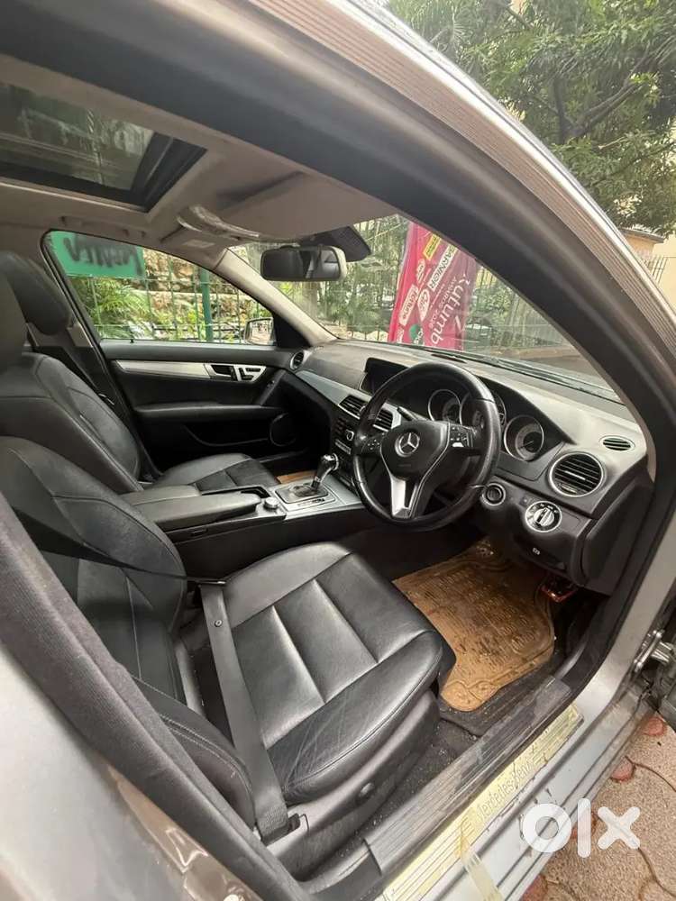 Mercedes C220 Top Variant