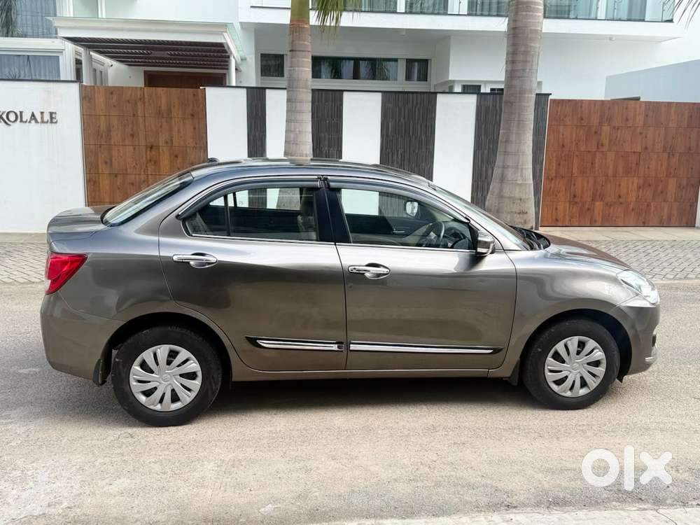 Maruti Suzuki Swift Dzire 1.2 Vxi Bsiv, 2018, Petrol