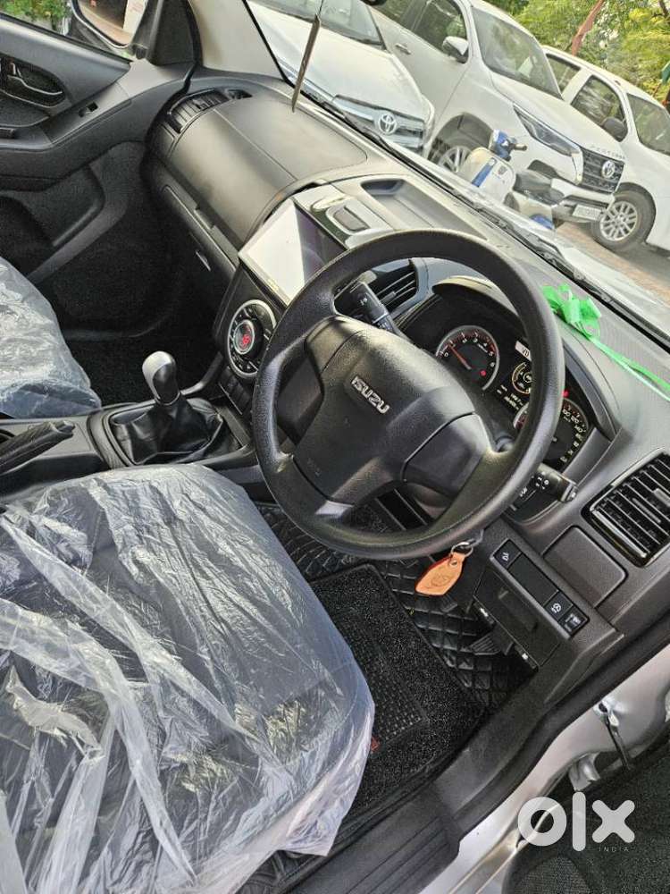 Isuzu Hi-lander 4x2 Mt, 2025, Diesel