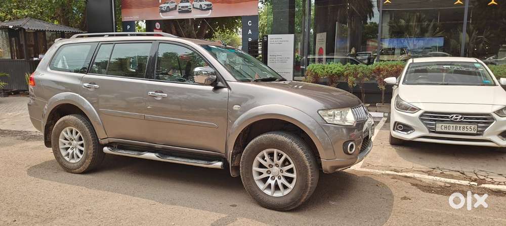 Mitsubishi Pajero Sport 2012
