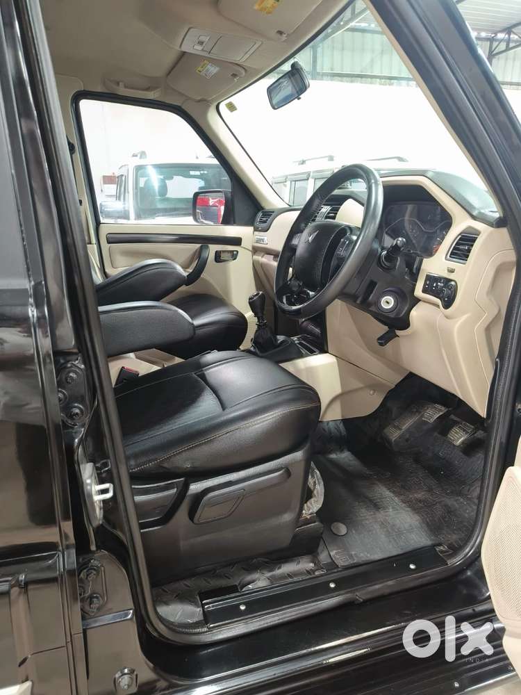 Mahindra Scorpio Classic 2.2 S 11 Mt 7 Str, 2024, Diesel