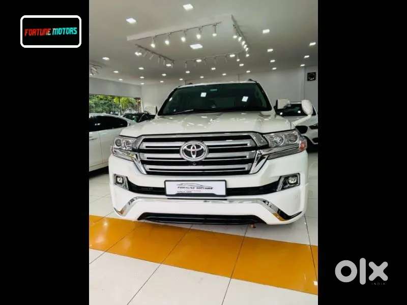 Toyota Land Cruiser [ ] 4.5 Vx Lc 200, 2014, Diesel