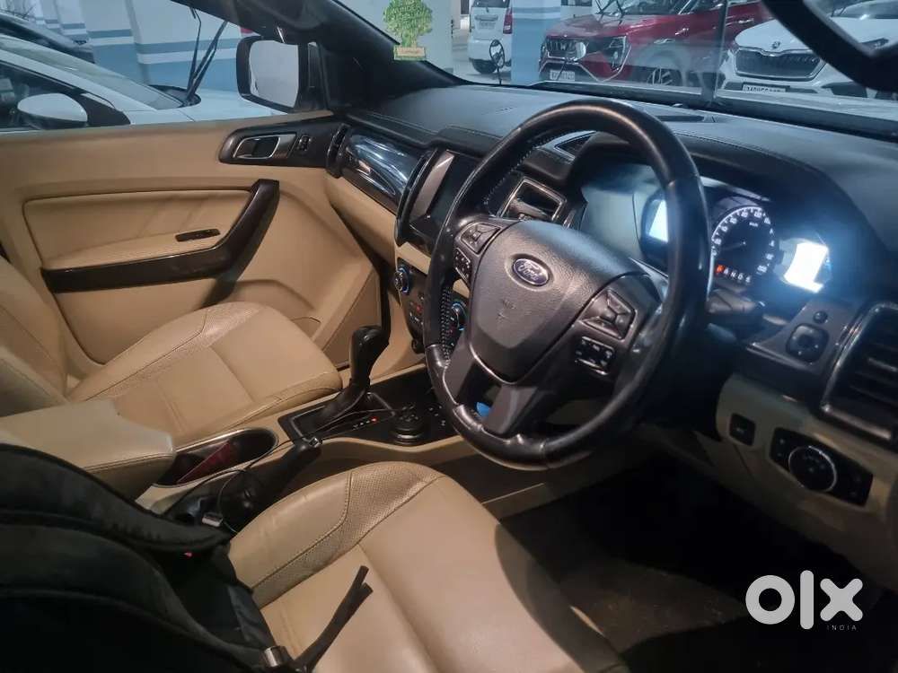 Ford Endeavour Titanium 2017