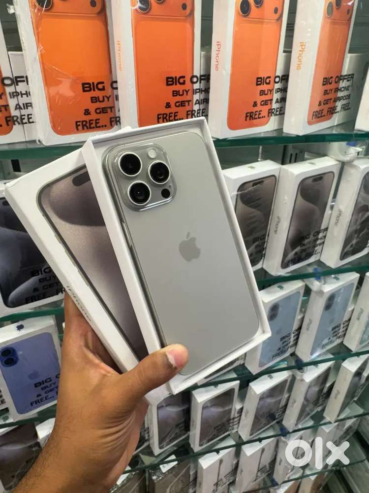 APPLE IPHONE 15PROMAX 256gb NATURAL TITANIUM NEW CONDITION DUAL