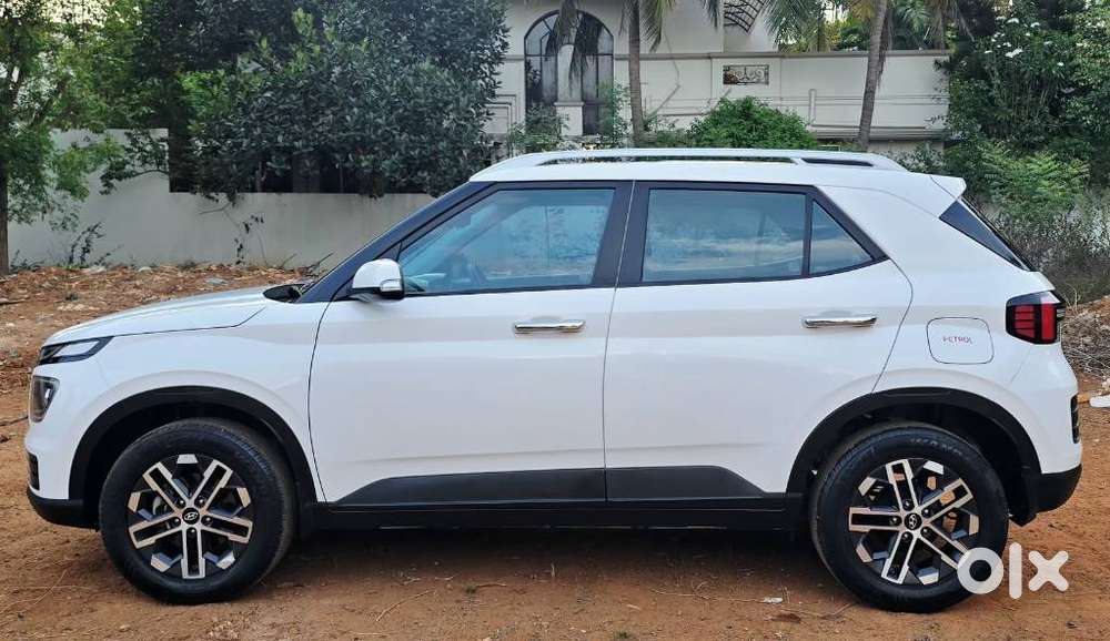 Hyundai Venue S Turbo Dct, 2024, Petrol