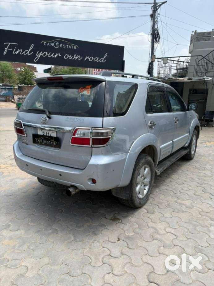 Toyota Fortuner 3.0 4x4 Manual, 2010, Diesel