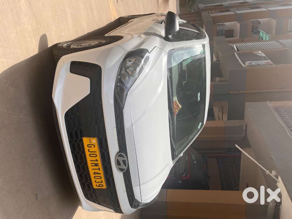 Hyundai Aura