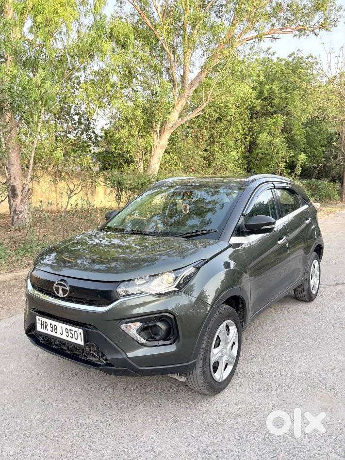 Tata Nexon 1.2 Revotron Xm (s), 2023, Petrol