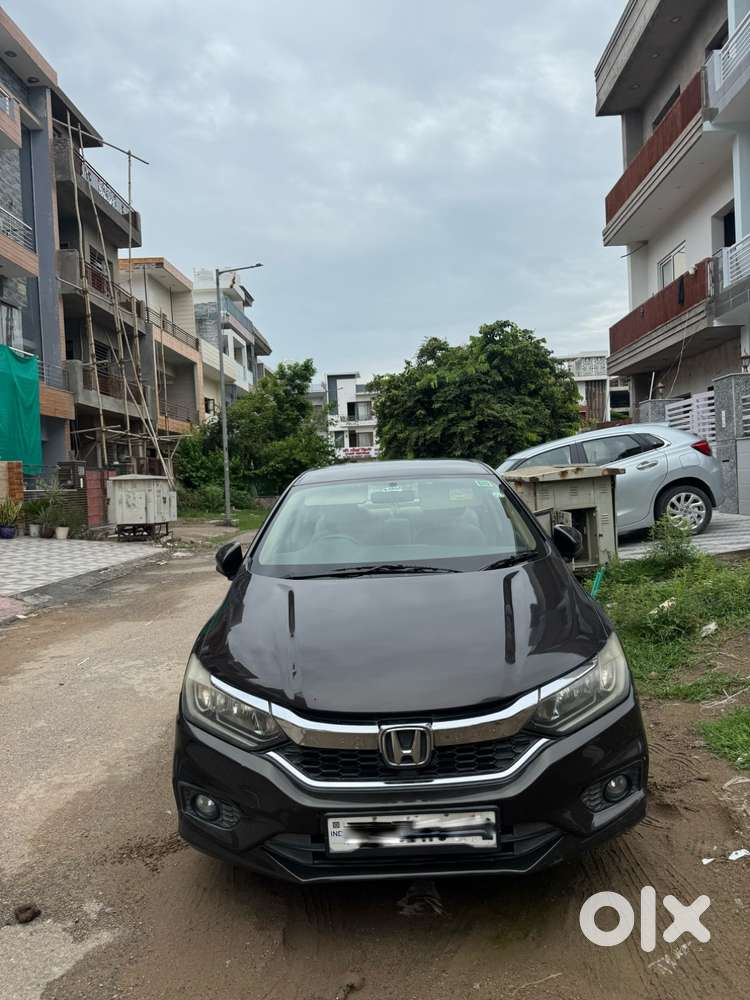 Honda City 2023 Petrol Well Maintained