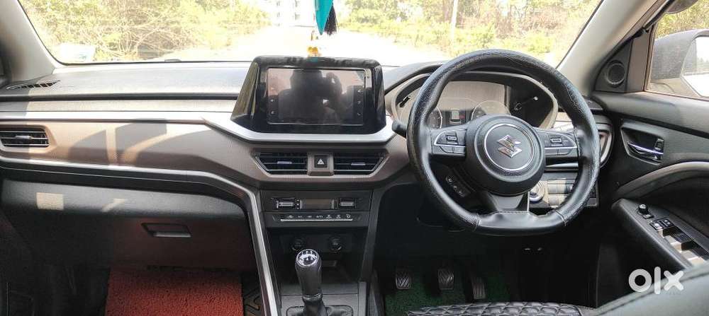 Maruti Suzuki Brezza 1.5 Zxi Smart Hybrid, 2024, Petrol