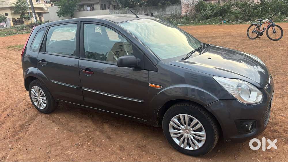 Ford Figo Diesel Zxi, 2013