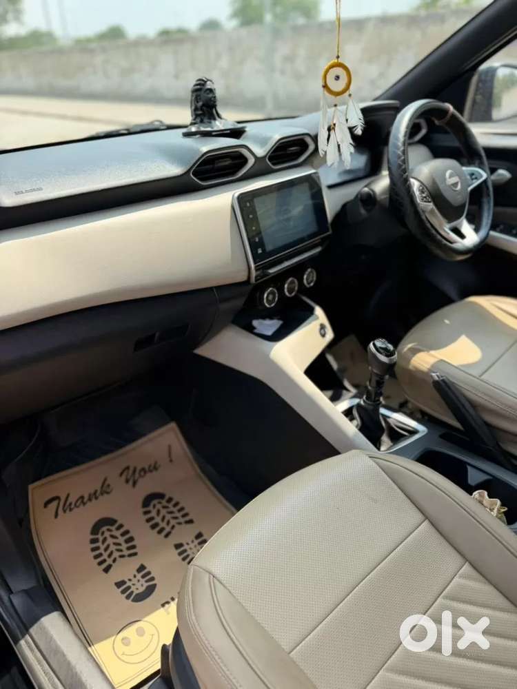 Nissan Magnite 1.0 Xv, 2022, Petrol