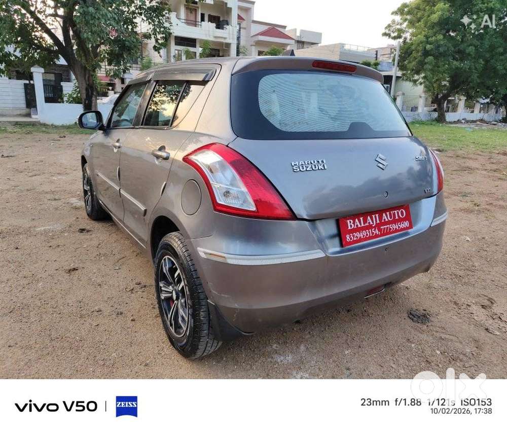 Maruti Suzuki Swift Vxi + Manual, 2012, Petrol