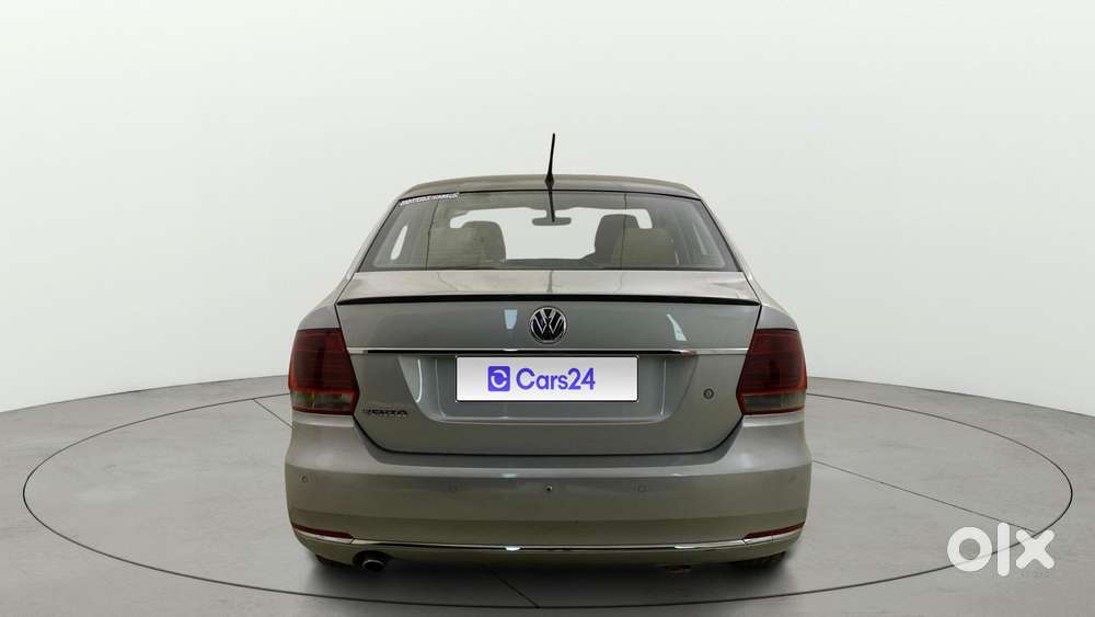 Volkswagen Vento 1.6 Highline, 2016, Petrol
