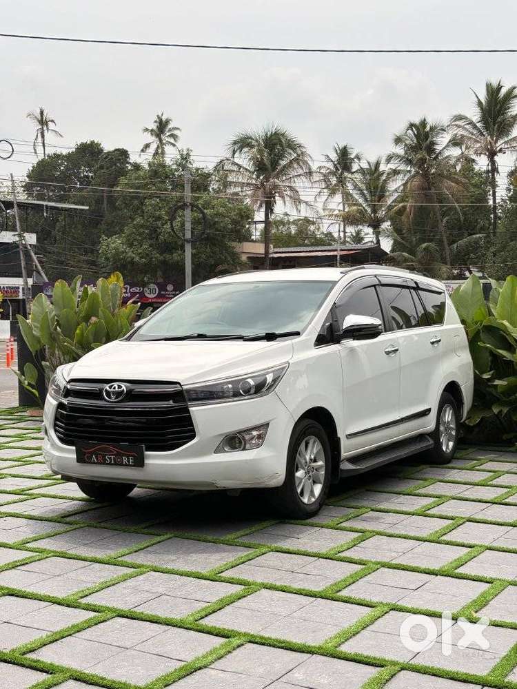 Toyota Innova Crysta 2.4 V 8 Str, 2018, Diesel