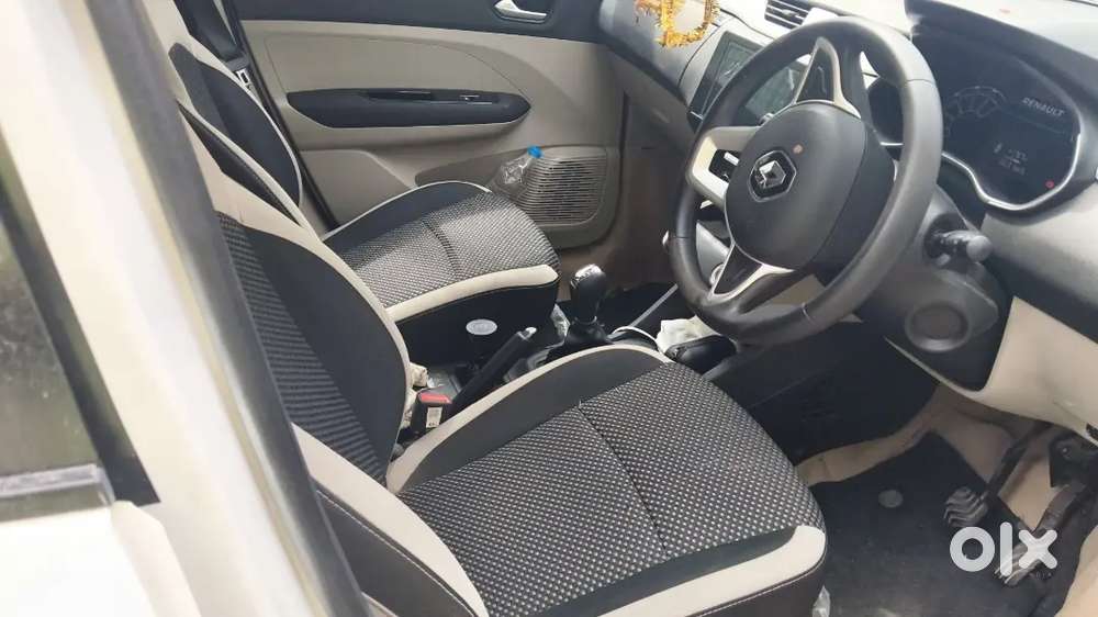 Renault Triber Rxz 2020 Petrol Automatic