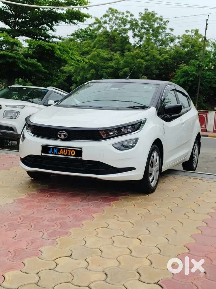 Tata Altroz 1.2 Xt, 2022, Petrol