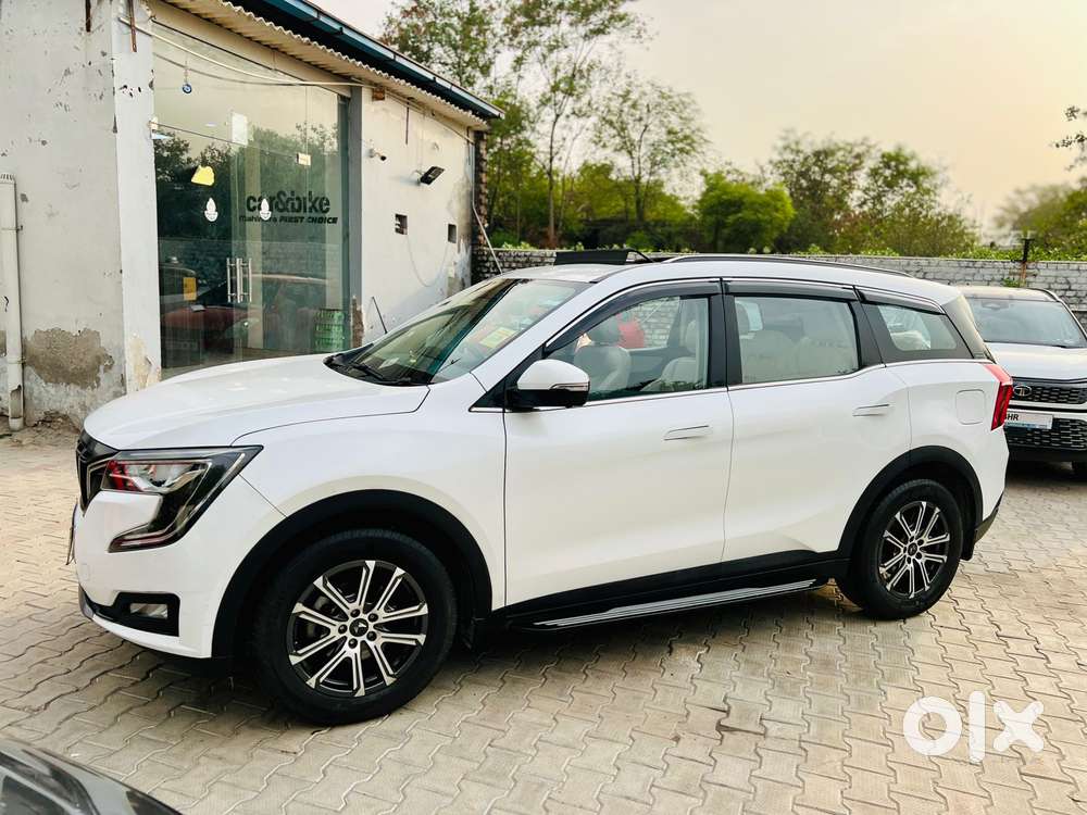 Mahindra Xuv700 2.0 Ax 7 Petrol At Luxury Pack Str, 2024, Petrol