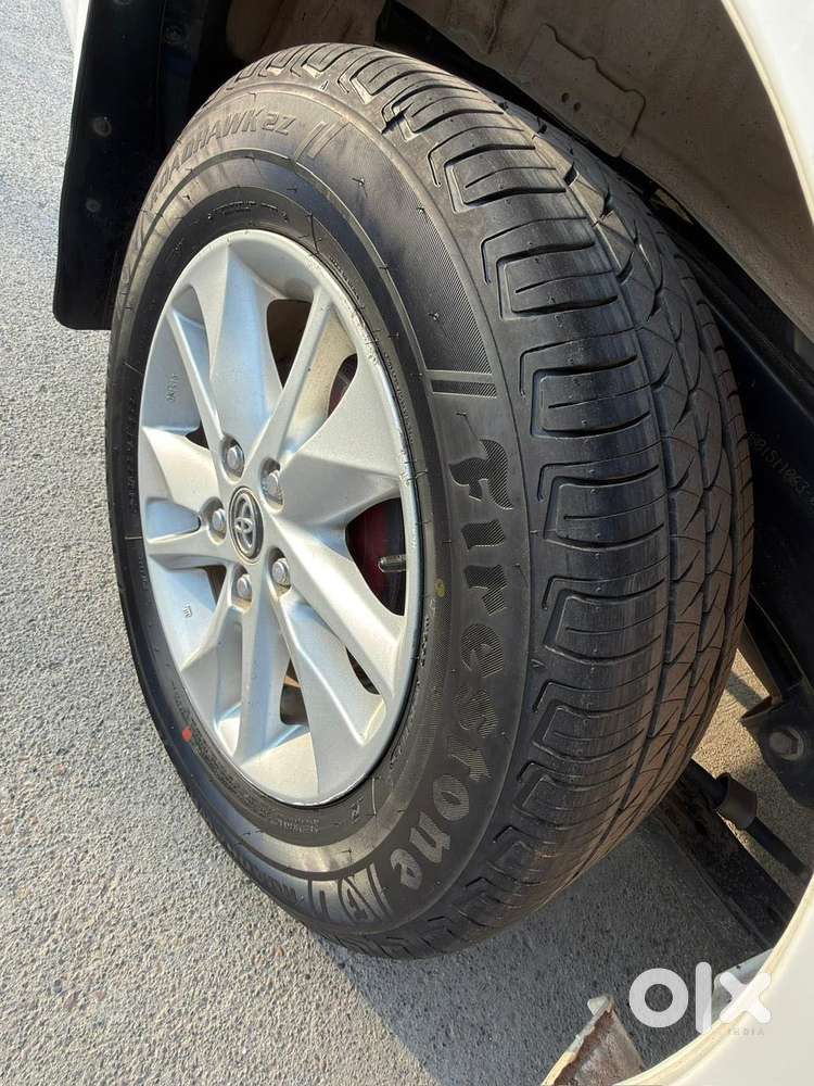 Toyota Innova Crysta 2.4 Gx Mt, 2017, Diesel