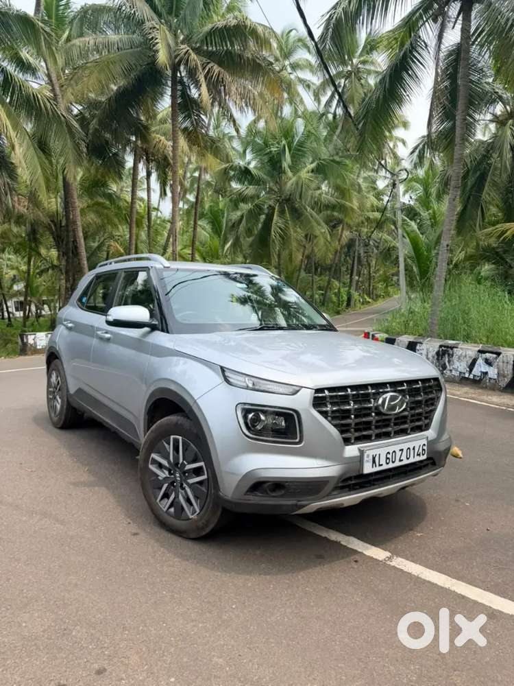 Hyundai Venue 2021 Diesel 59000 Km Driven