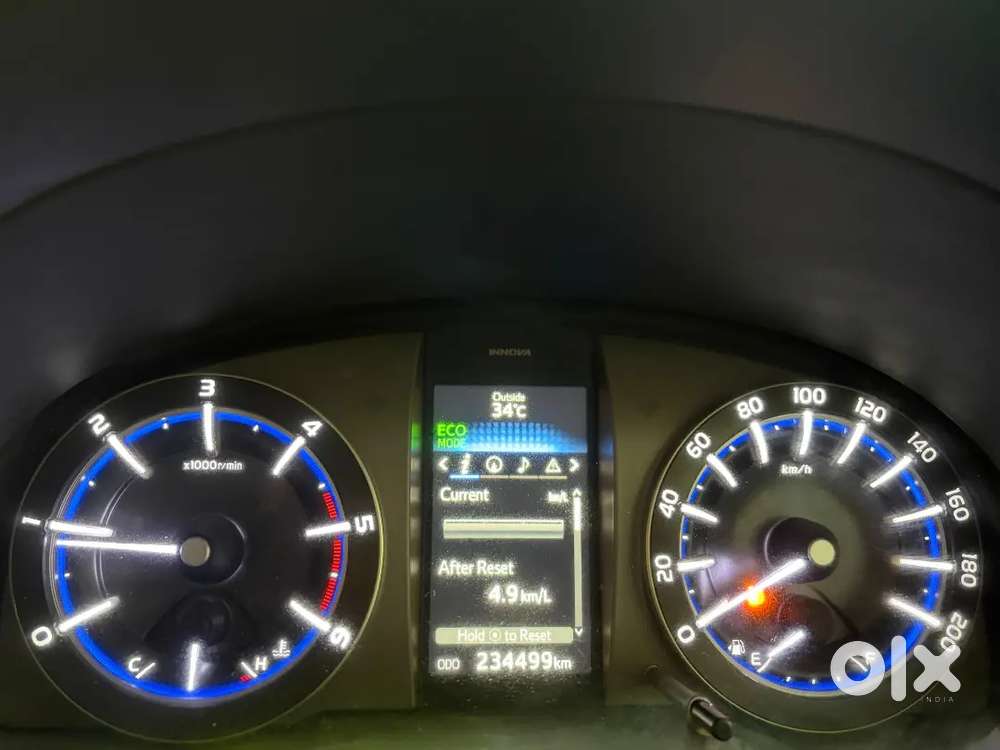 Toyota Innova Crysta 2018 Diesel Well Maintained