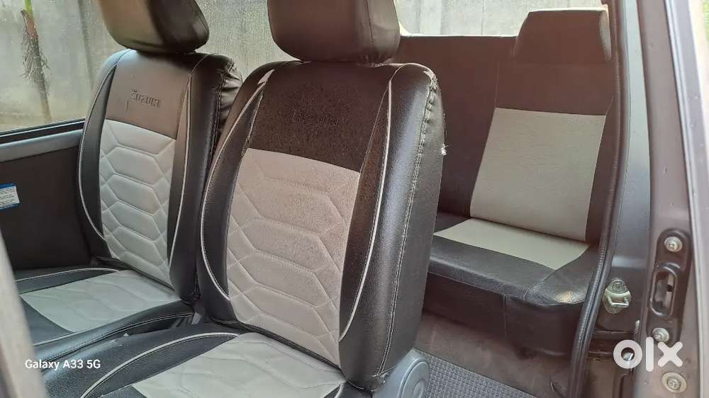 Music Player 
Center Lock 
Spare Tyre Unused