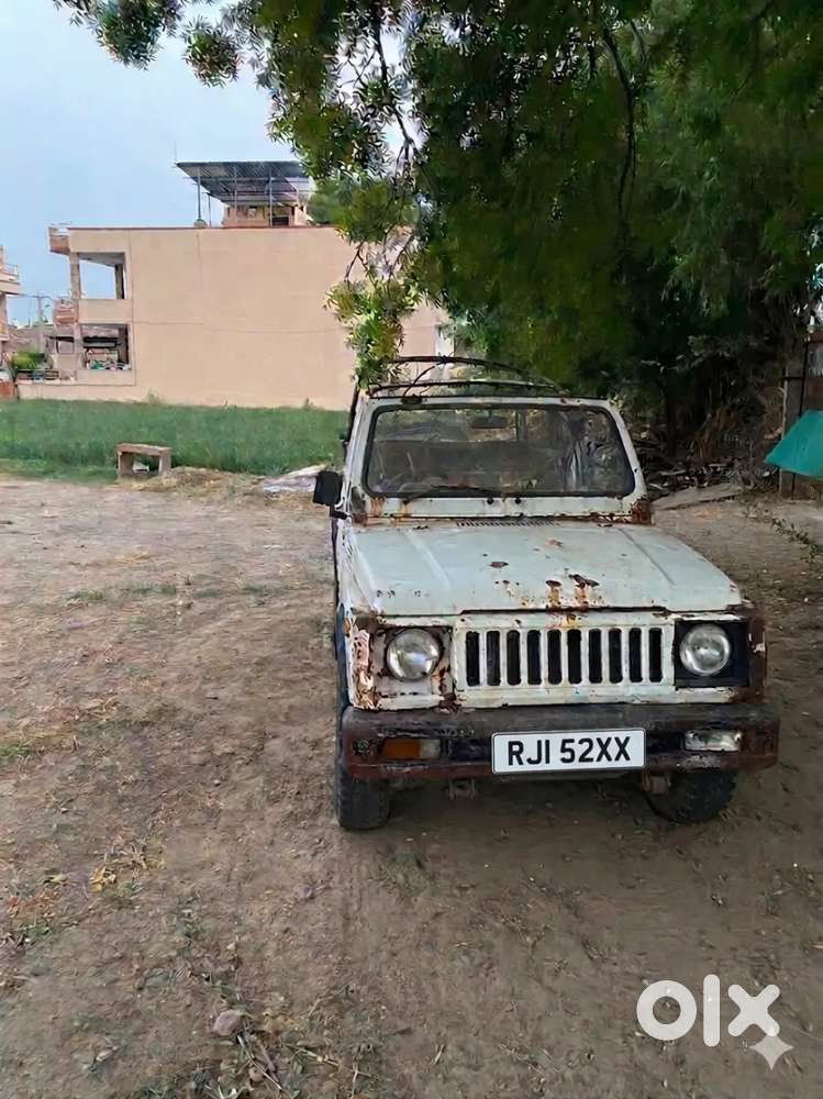 Maruti Gypsy With Vintage 4-digit Registration Number