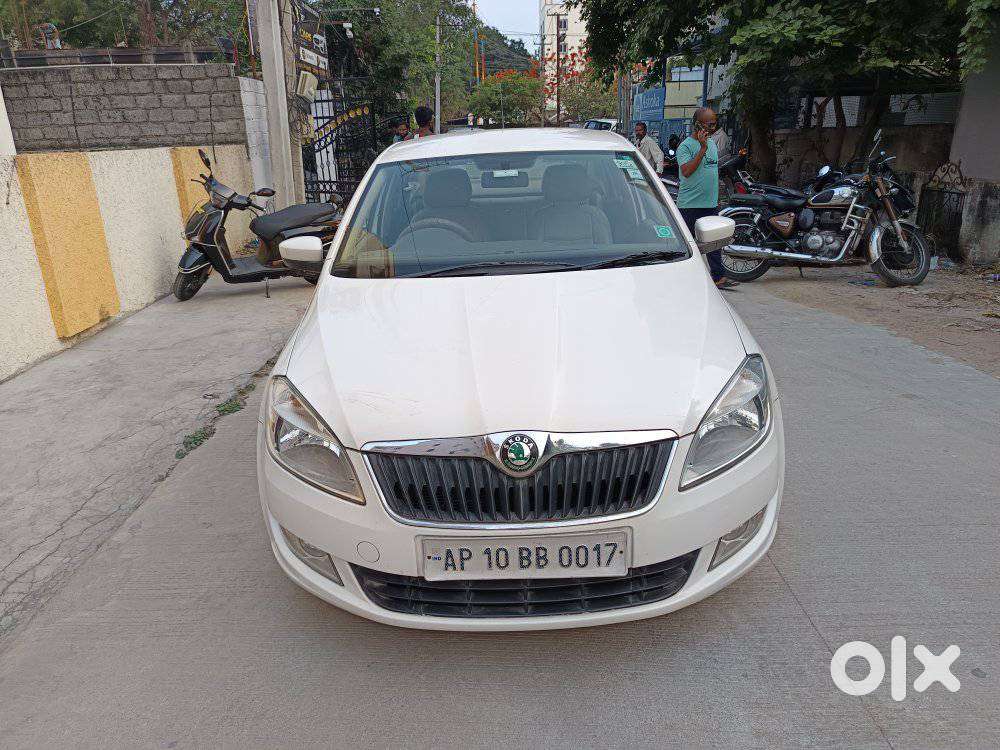 Skoda Rapid Elegance 1.6 Tdi Cr Manual, 2012, Diesel