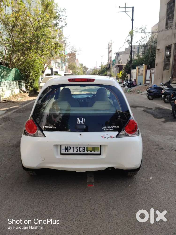 Honda Brio 2016 Petrol Well Maintained